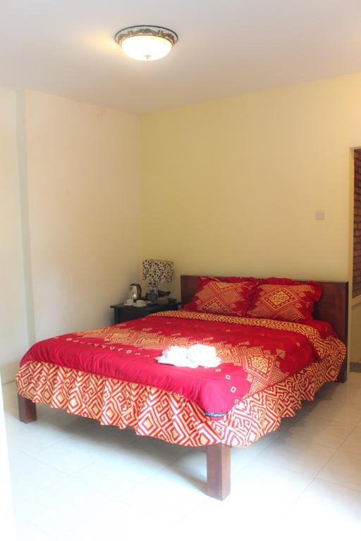 Griya Gribig Guest House Mitra Reddoorz Malang Luaran gambar